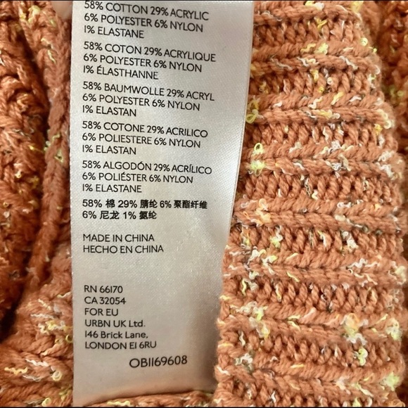 Free People Leo Cowl Neck Sweater Petal Combo NWOT - Picture 10 of 13